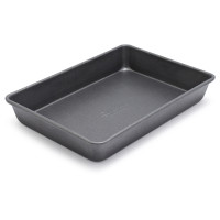 Sur La Table Classic Nonstick Rectangular Cake Pan